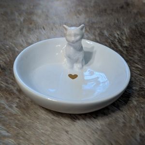 Mini jewlery or ring holder